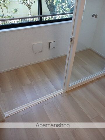 ロミック江良の内装写真