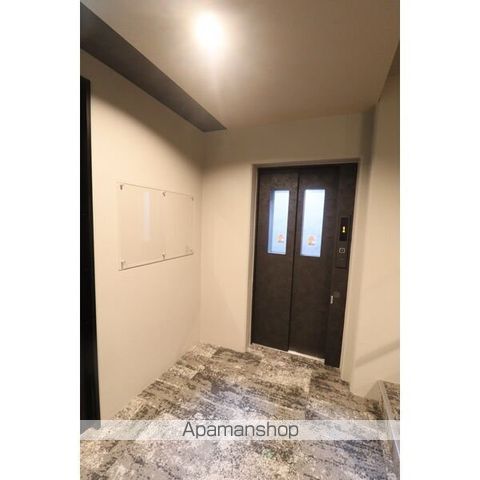 AXISーWILL 323. 裏参道の内装写真