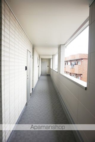 WITHの玄関写真