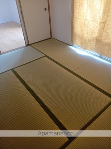 ホワイトハイツミサキIIの内装写真