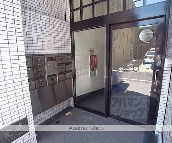 ハーベストコート二条の玄関写真