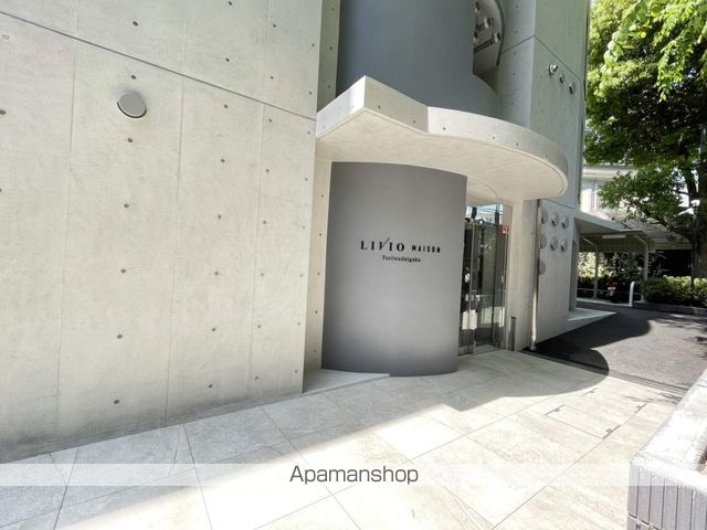 リビオメゾン都立大学の玄関写真