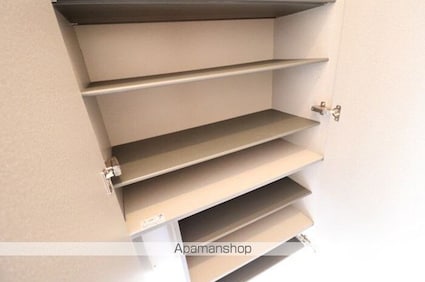 カーサ・フェリース　Ａ[1LDK/52.82m2]の玄関