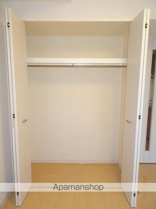 コンフォリア中落合[1K/25.41m2]の収納