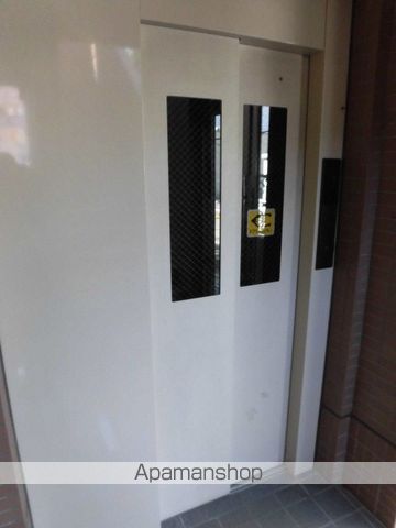 ベラ藤見ヶ丘マンションの玄関写真