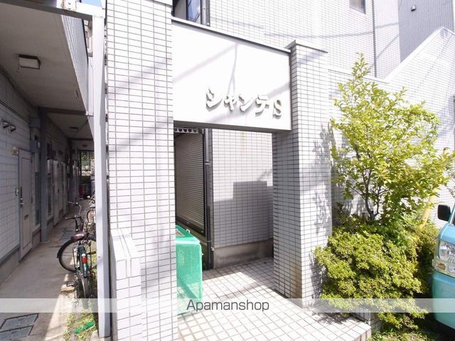 シャンテSの玄関写真