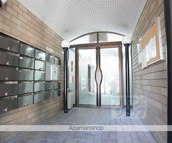 GARNET RESIDENCE上桂の玄関写真