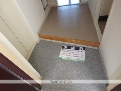 ピュアシティ横浜[1K/28.42m2]の玄関