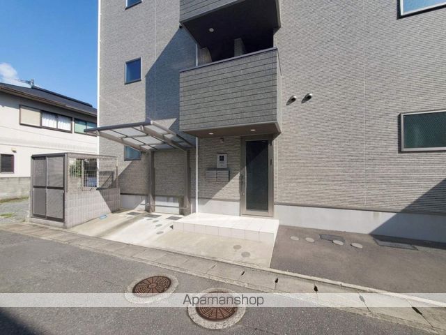 ILGRANDE諸岡の玄関写真