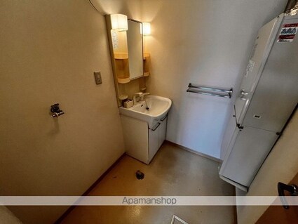 メゾン・ベレオＡ棟[2LDK/53.87m2]の洗面所