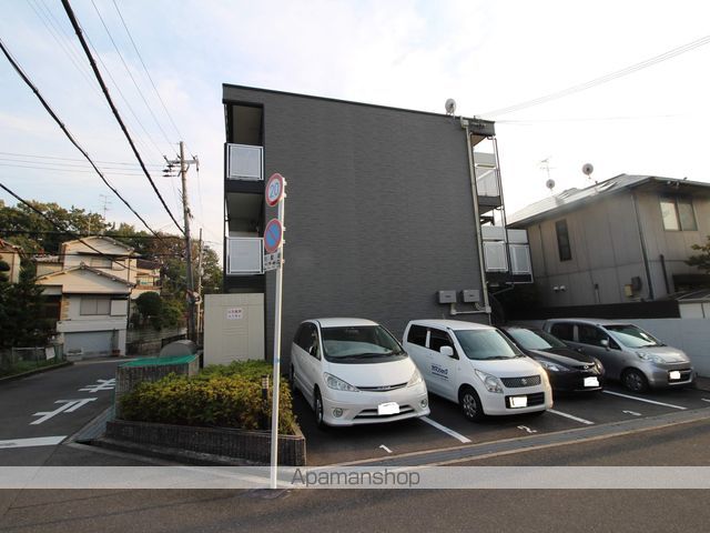 京阪電気鉄道京阪線 香里園駅 徒歩11分 3階建 築18年の外観写真