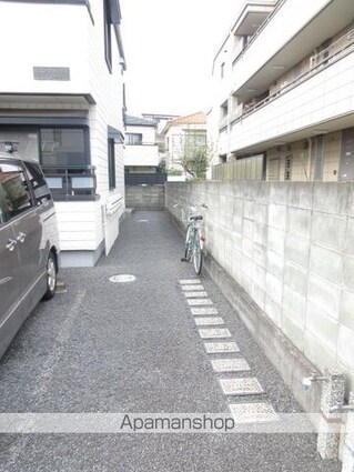 東京都杉並区堀ノ内２丁目[1K/20m2]のエントランス