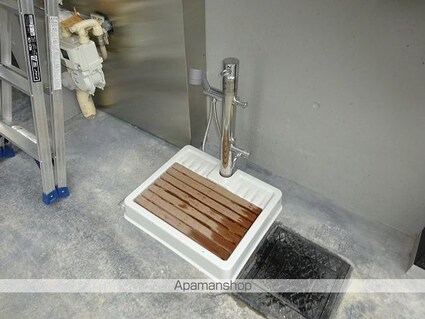 エルフローラ三軒茶屋[1R/21.58m2]の共用部2
