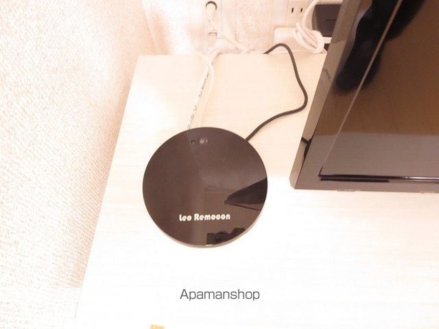 クレイノペルレシュロス IXの内装写真