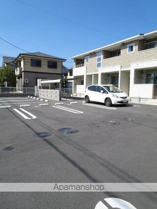 フィールドビーチ加茂名[1LDK/42.28m2]の駐車場5