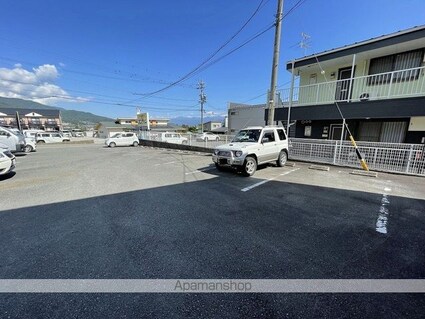 長野県飯田市北方[1K/31m2]の駐車場1
