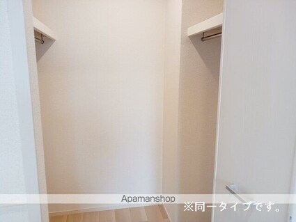 サニーコート伏見[1LDK/38.52m2]の収納