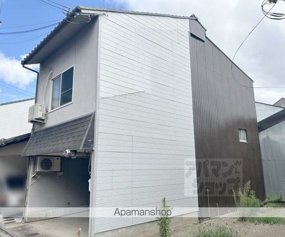 紫野下柏野町貸家の外観写真