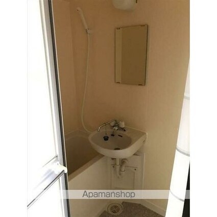 ジュエリー世田谷[1R/16.3m2]のバス