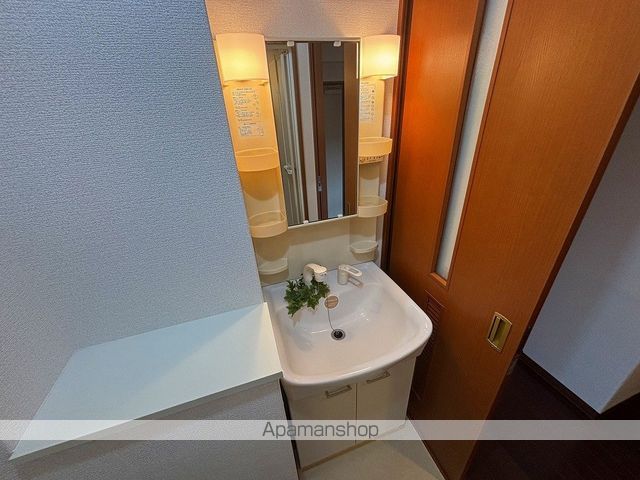 ラトゥール江坂の内装写真