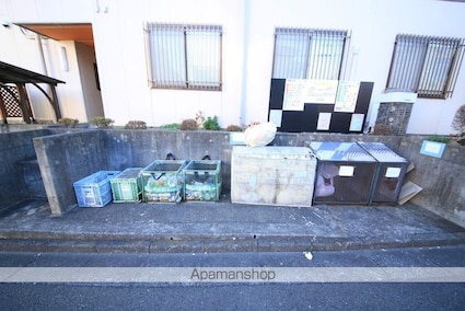 ヴィラエスポワール[1LDK/51.03m2]の共用部2