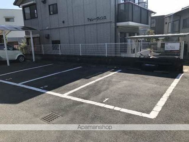 T’Sレーヴィンスのその他写真