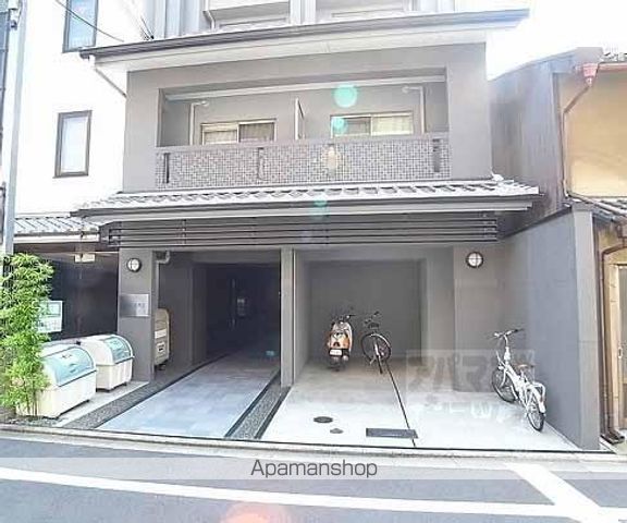 プレゼンス堀川の外観写真