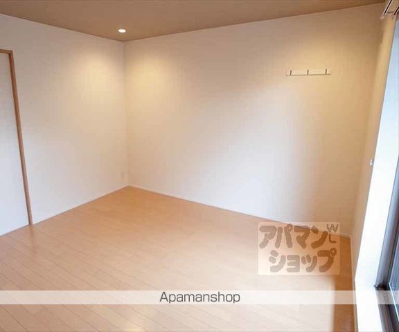 上高野薩田町マンションの内装写真
