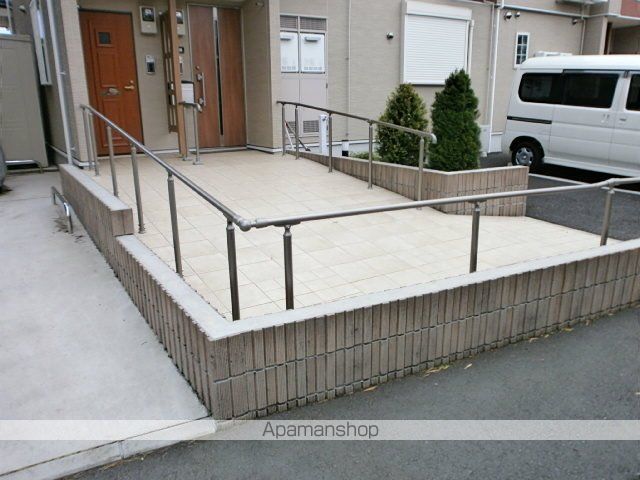 プリムラ K・Mの玄関写真