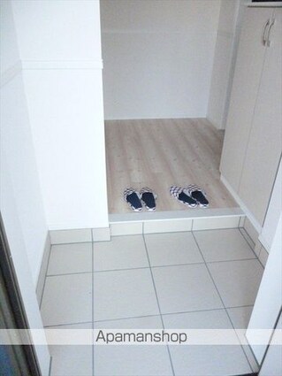 和歌山県和歌山市出島[1LDK/45.82m2]の玄関