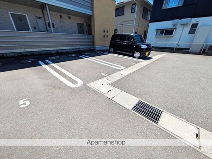 岡山県倉敷市白楽町[1R/29.35m2]の駐車場