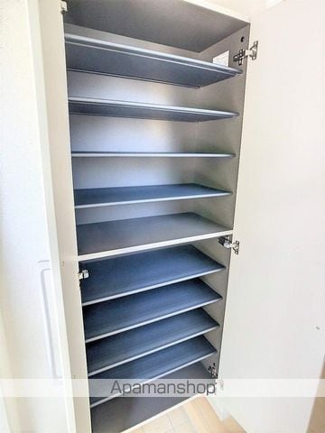 プティットフルールIIの内装写真
