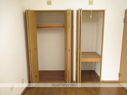 ラ・メール若草[2DK/43.74m2]の収納