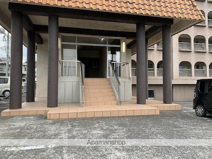 アサヒパレス川之江Ａ棟[2LDK/52.31m2]のエントランス1