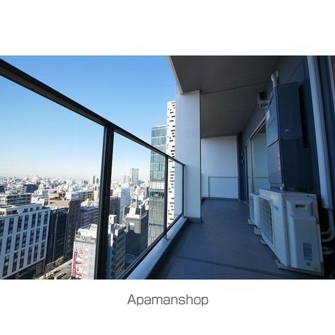コンフォリア新宿イーストサイドタワーの内装写真