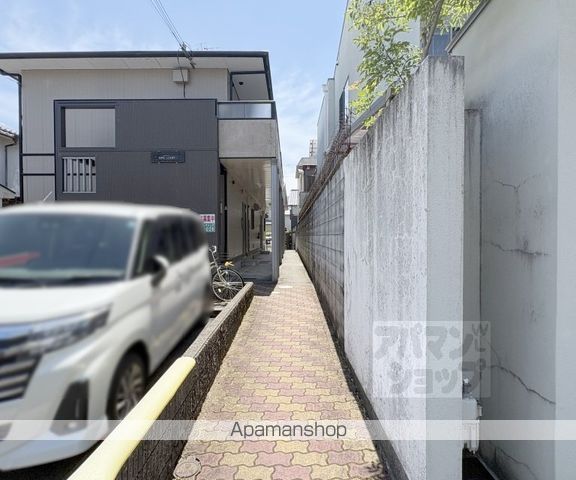 ウイングコートの玄関写真