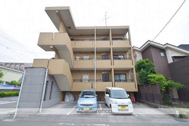 ラフォーレ マロニエの外観写真