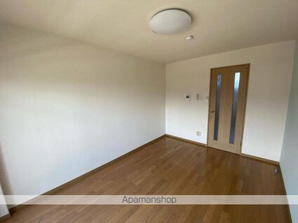 フィール１番館[1K/21.12m2]のリビング・居間