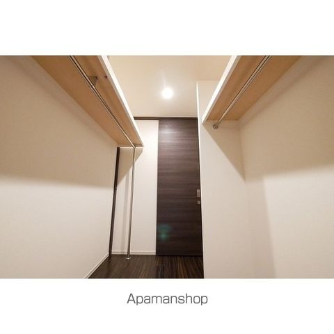 コンフォリア新宿イーストサイドタワーの内装写真