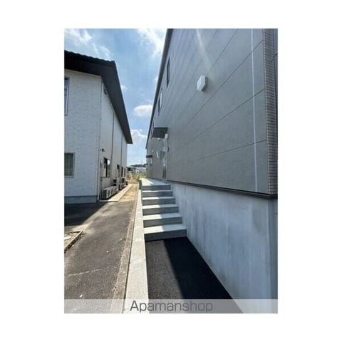 メゾンドスリー東郷春木の玄関写真
