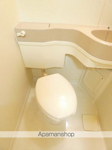 クレストアークの内装写真