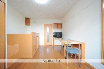 レオパレスマンダリアンコート藤井[1K/22.35m2]のリビング・居間