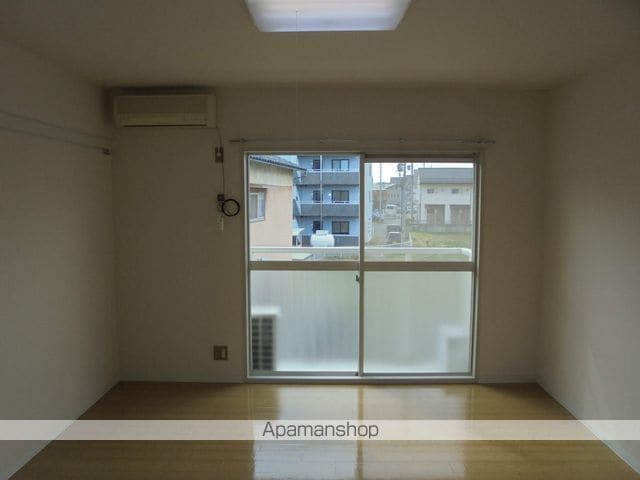 フレグランス郵とぴあの内装写真