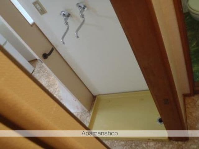 ロイヤルコーポ松園の内装写真