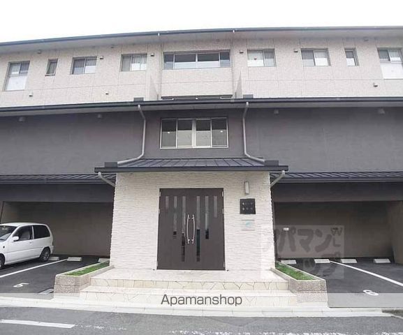 セレーナ白梅町の外観写真