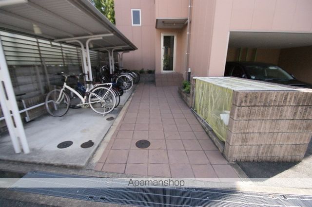 モンパルナスの玄関写真
