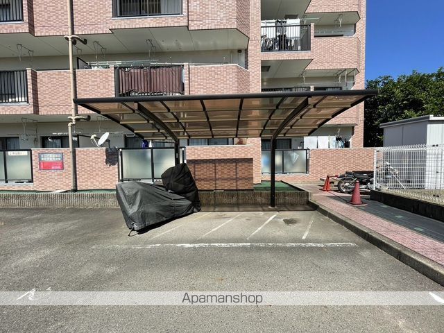 マンション桂の外観写真