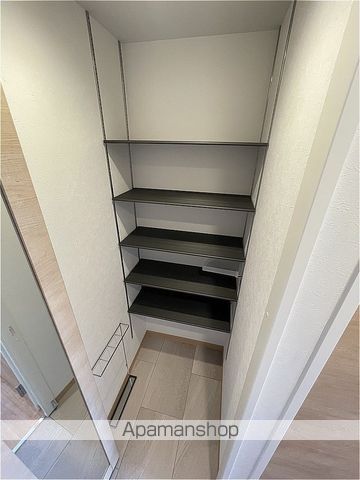 CARRERA行啓通の内装写真