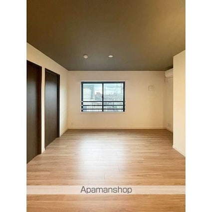 ウェルスクエアイズム下北沢ＷＥＳＴ[2LDK/41.17m2]のリビング・居間