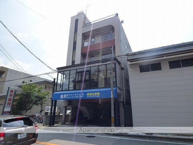 金沢マンションの外観写真